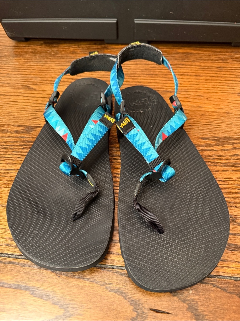 LUNA Mono Winged Edition Mountain Crystal Vibram Barefoot Trail Sandals 10 1/2 - Picture 10 of 11